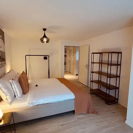 Paradeplatz Apartment By Airhome *