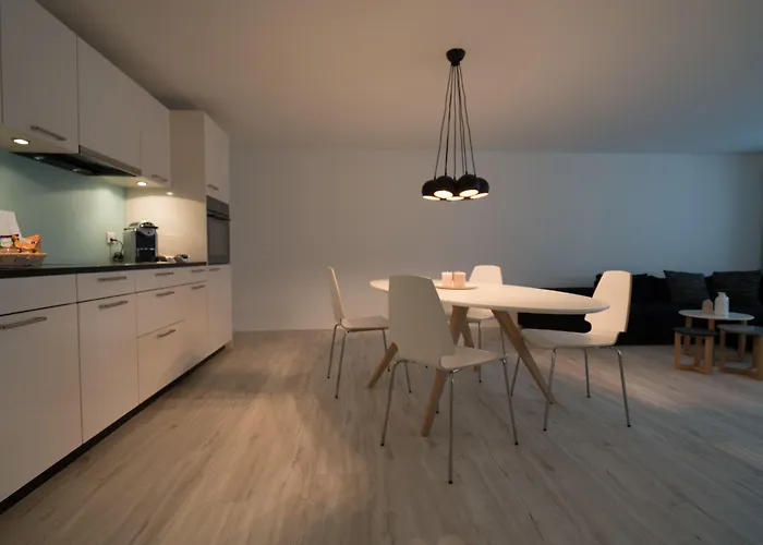 Paradeplatz Apartment By Airhome * Zurich
