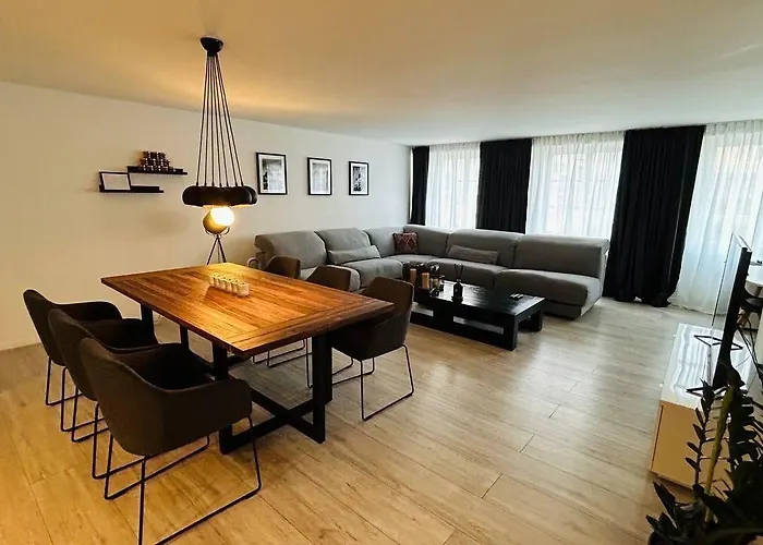 Paradeplatz Apartment By Airhome Apartment