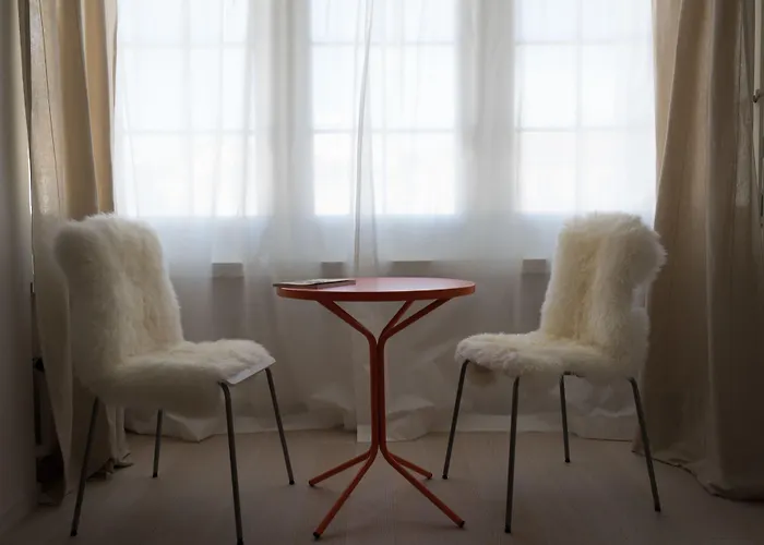 Paradeplatz Apartment By Airhome Zurich