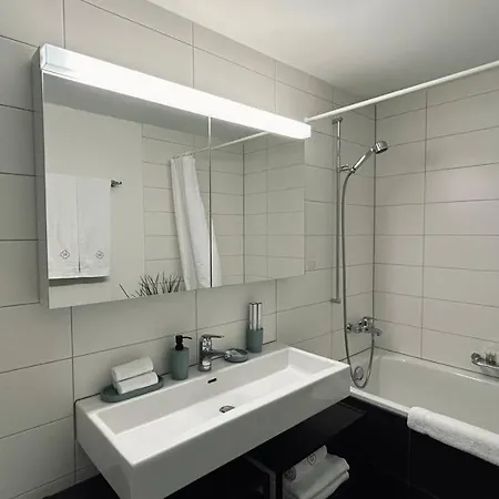 Paradeplatz By Airhome *