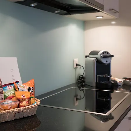 Paradeplatz By Airhome *